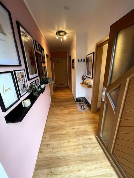 Cozy Wilkipartment Bis 4 Pers - Hund - Netflix - Wlan - Wintergarten - Coffeebar - Popcorn Verl Екстериор снимка