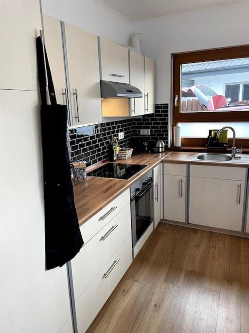 Cozy Wilkipartment Bis 4 Pers - Hund - Netflix - Wlan - Wintergarten - Coffeebar - Popcorn Verl Екстериор снимка