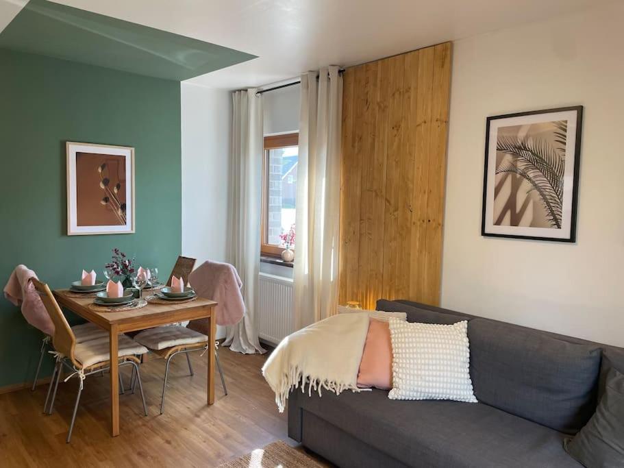 Cozy Wilkipartment Bis 4 Pers - Hund - Netflix - Wlan - Wintergarten - Coffeebar - Popcorn Verl Екстериор снимка